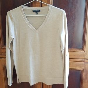 Banana Republic V-Neck sweater